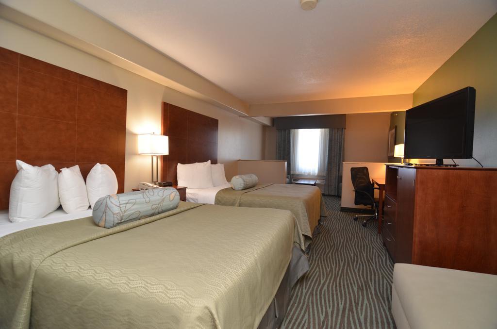 Americinn By Wyndham Des Moines Airport Extérieur photo